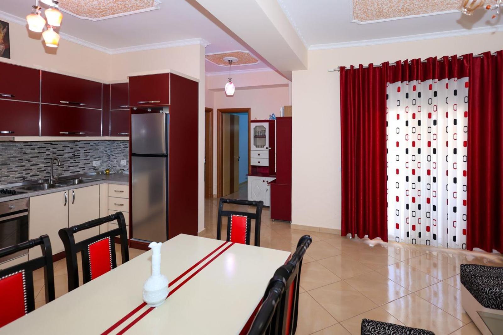 Rio'S Apartment Берат Екстериор снимка