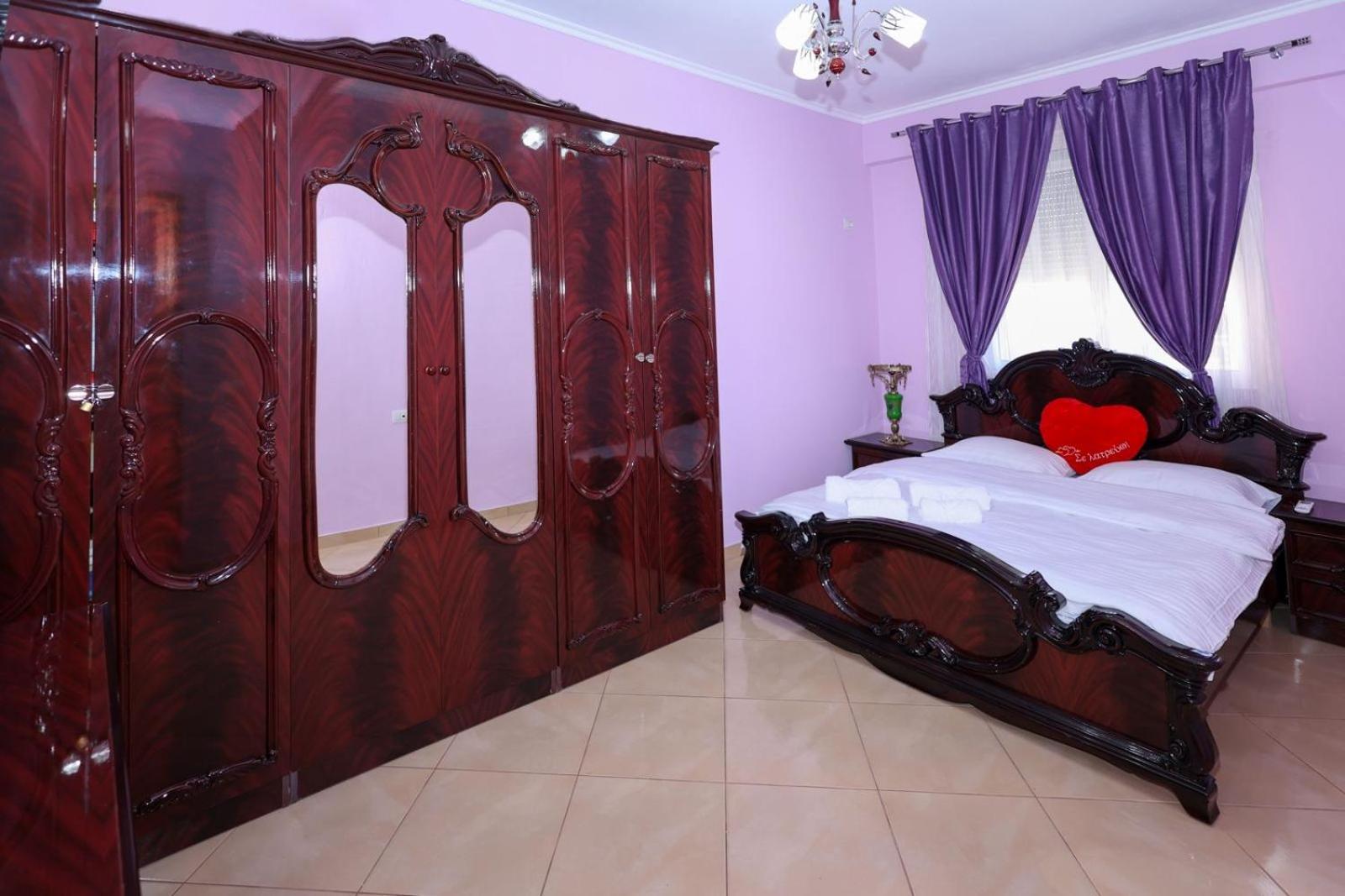 Rio'S Apartment Берат Екстериор снимка